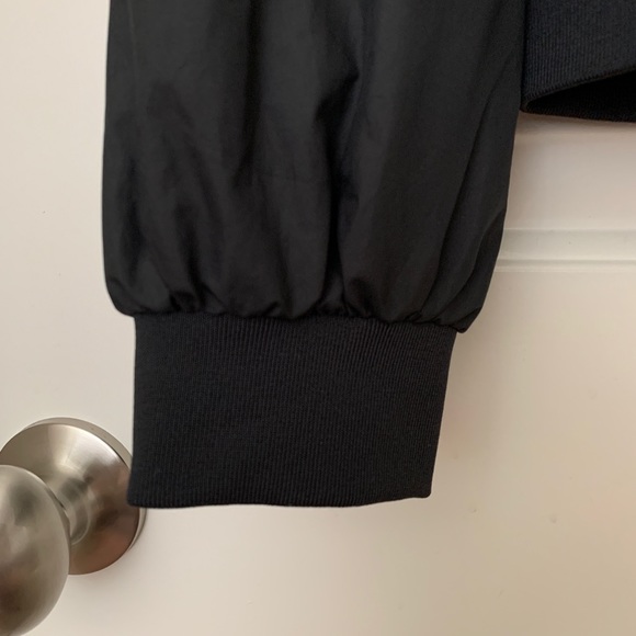 Nike Windrunner Jacket - Picture 6 of 11